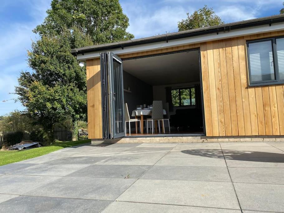 Cedar Garden Cottage East Chinnock Exterior foto